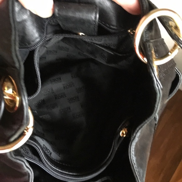 Fabulous Michael Kors Hobo Bag - Picture 4 of 4